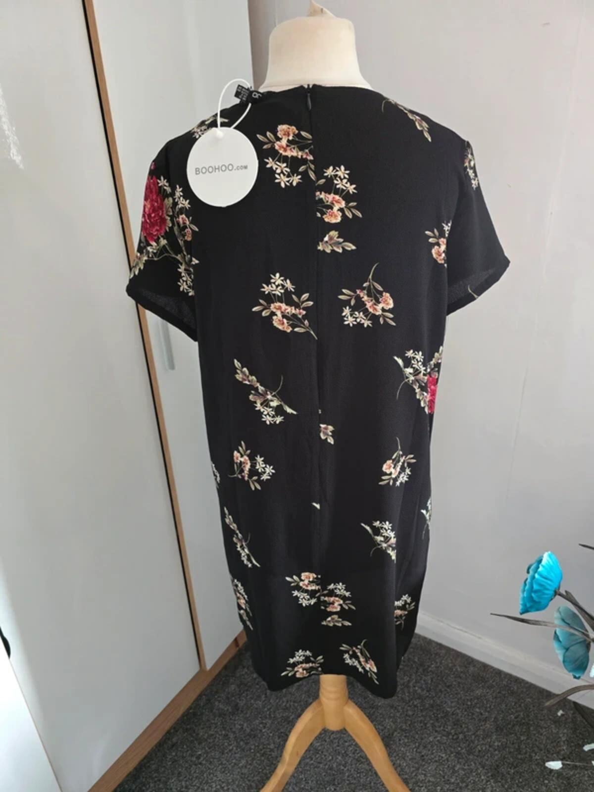 Boohoo Black Floral A-line Dress Size 12