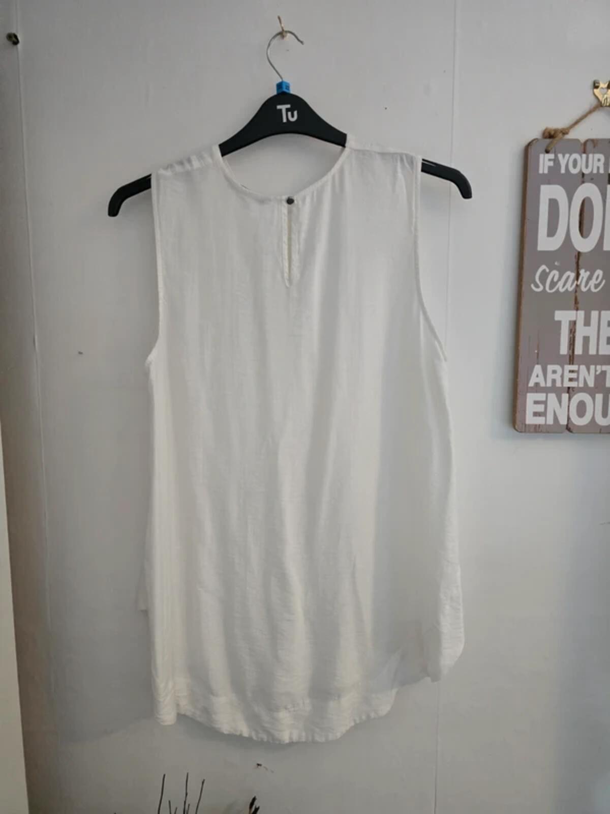 Tu Ladies White Longline Sleeveless Vest Top Size 16