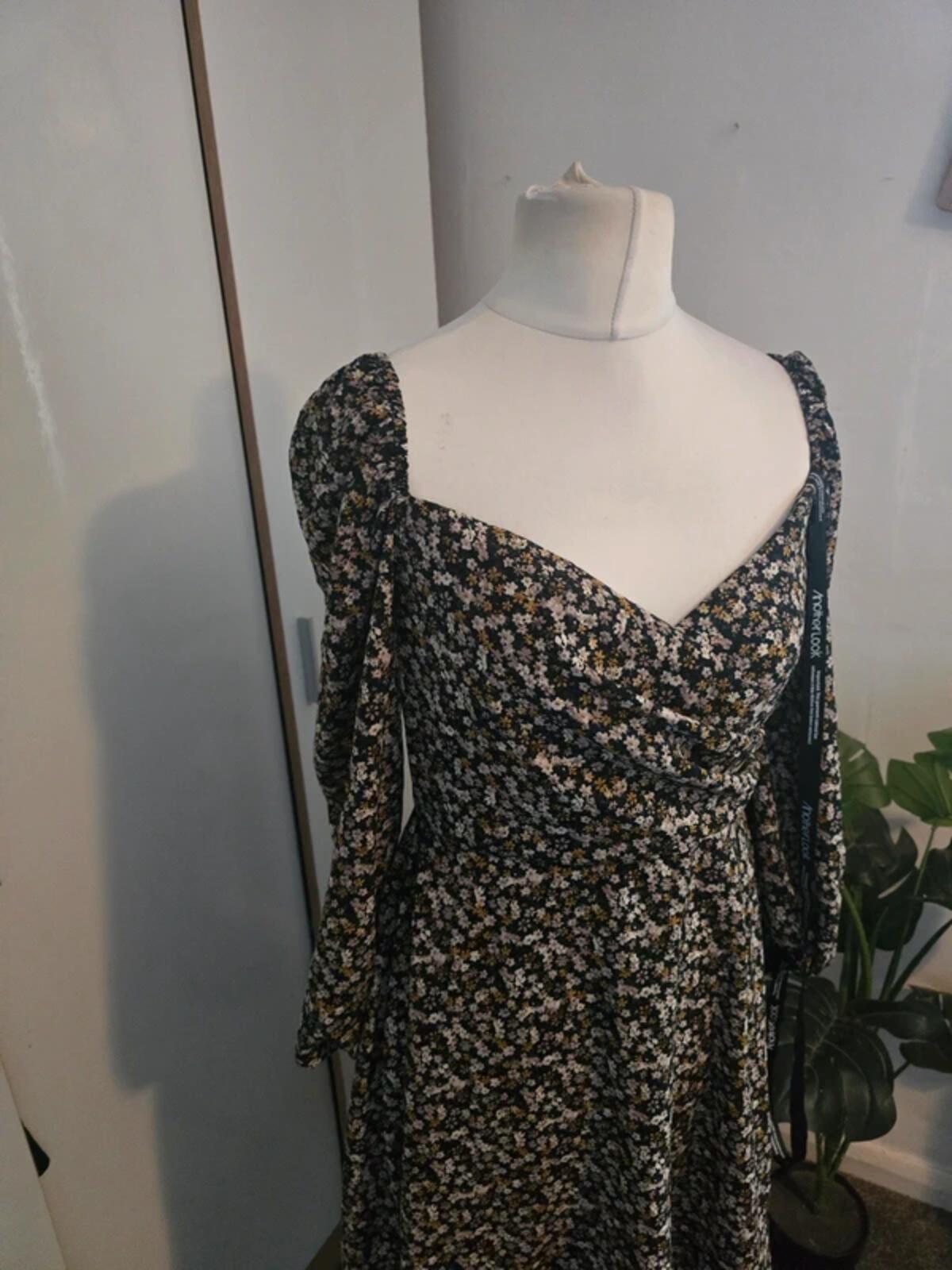 NWT Anotherlook Black & Beige Off The Shoulder Flared Dress Size 12