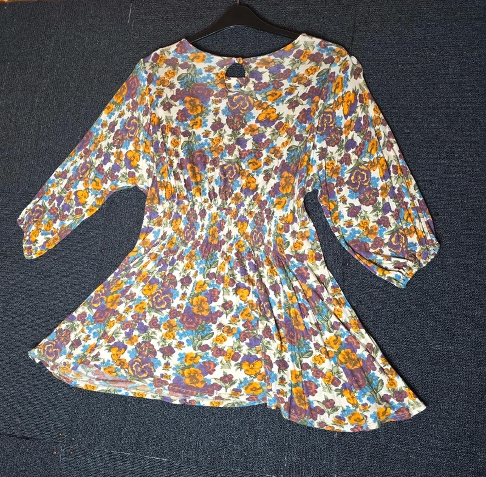 Topshop Top Multicoloured Size 12 Floral Causal