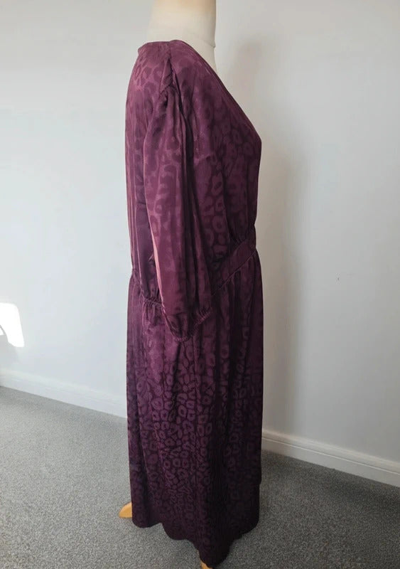 Simply Be Purple Animal Print Satin Maxi Dress Size 24 V Neck 3/4 Sleeve NWT