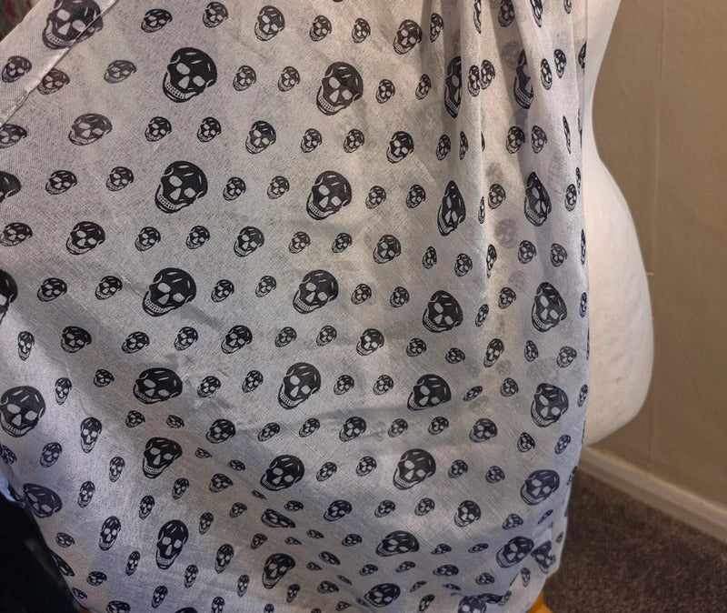 Black & White Skull Print Lightweight Scarf One Size