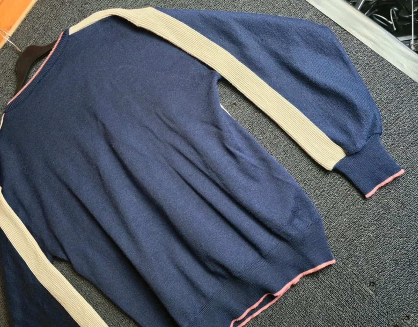 Vintage Gabicci Knit Jumper XL Retro V Neck Wool Blend Made in Italy