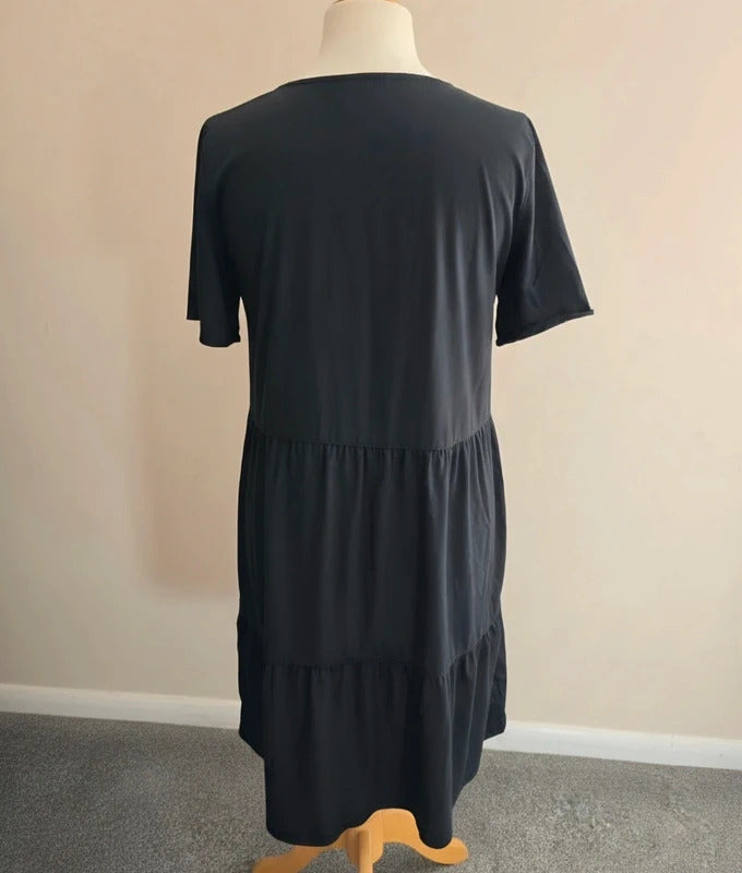 Esmara Black Tiered V-Neck Knee-Length Dress Size 10