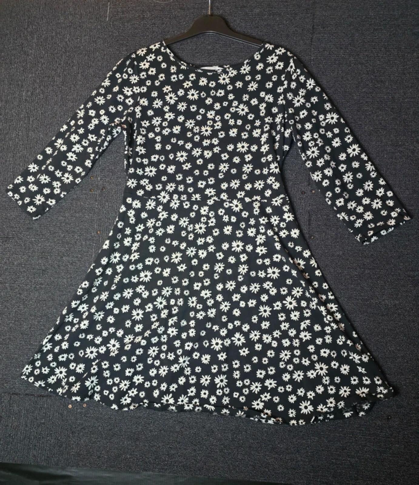 Red Herring black & white floral dress size 16