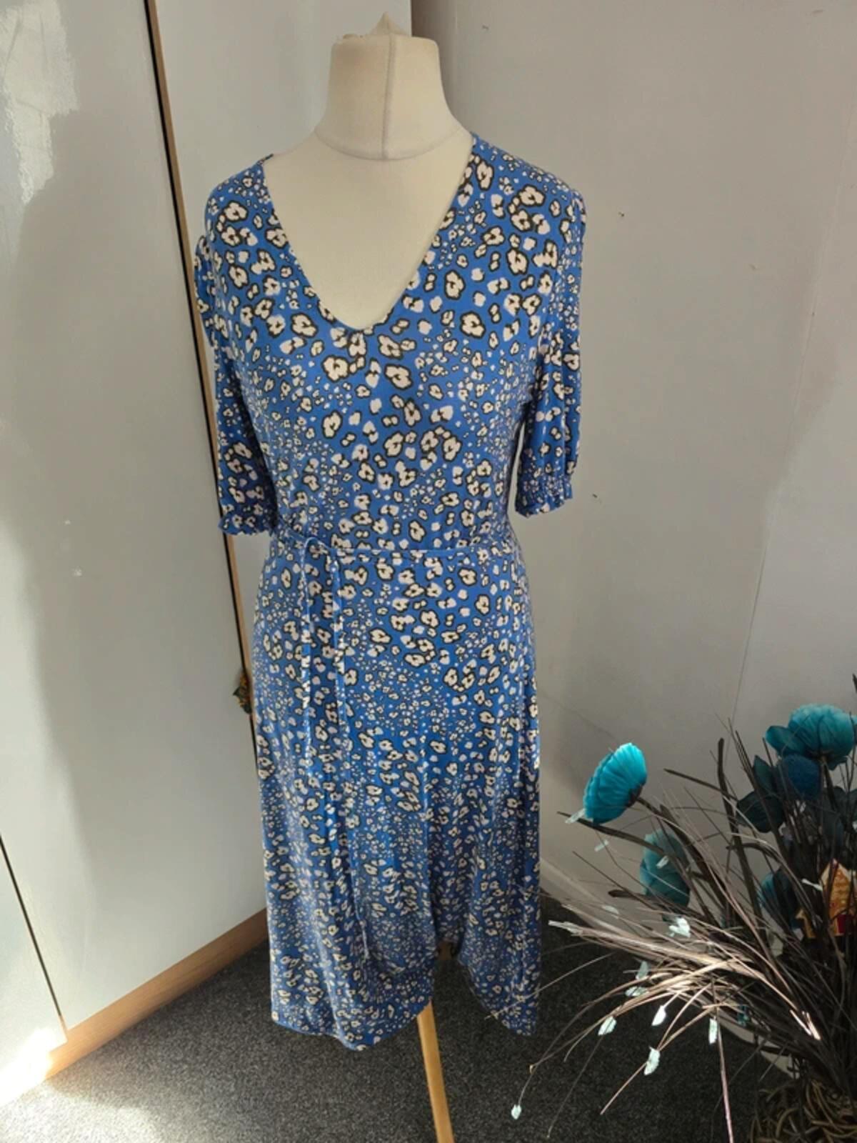 Marks & Spencer Blue Animal Print Midi Fit & Flare Dress Size 10 Reg