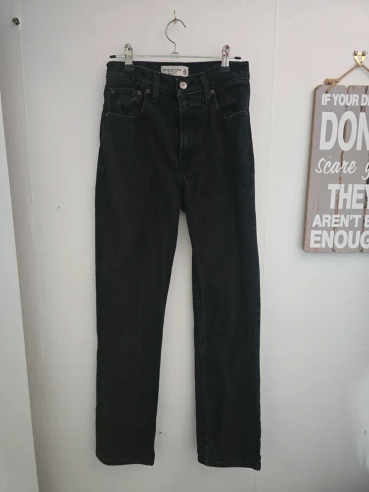 Abercrombie & Fitch 'The 90s Straight' High Rise Jeans Size 23W Short (UK 4)