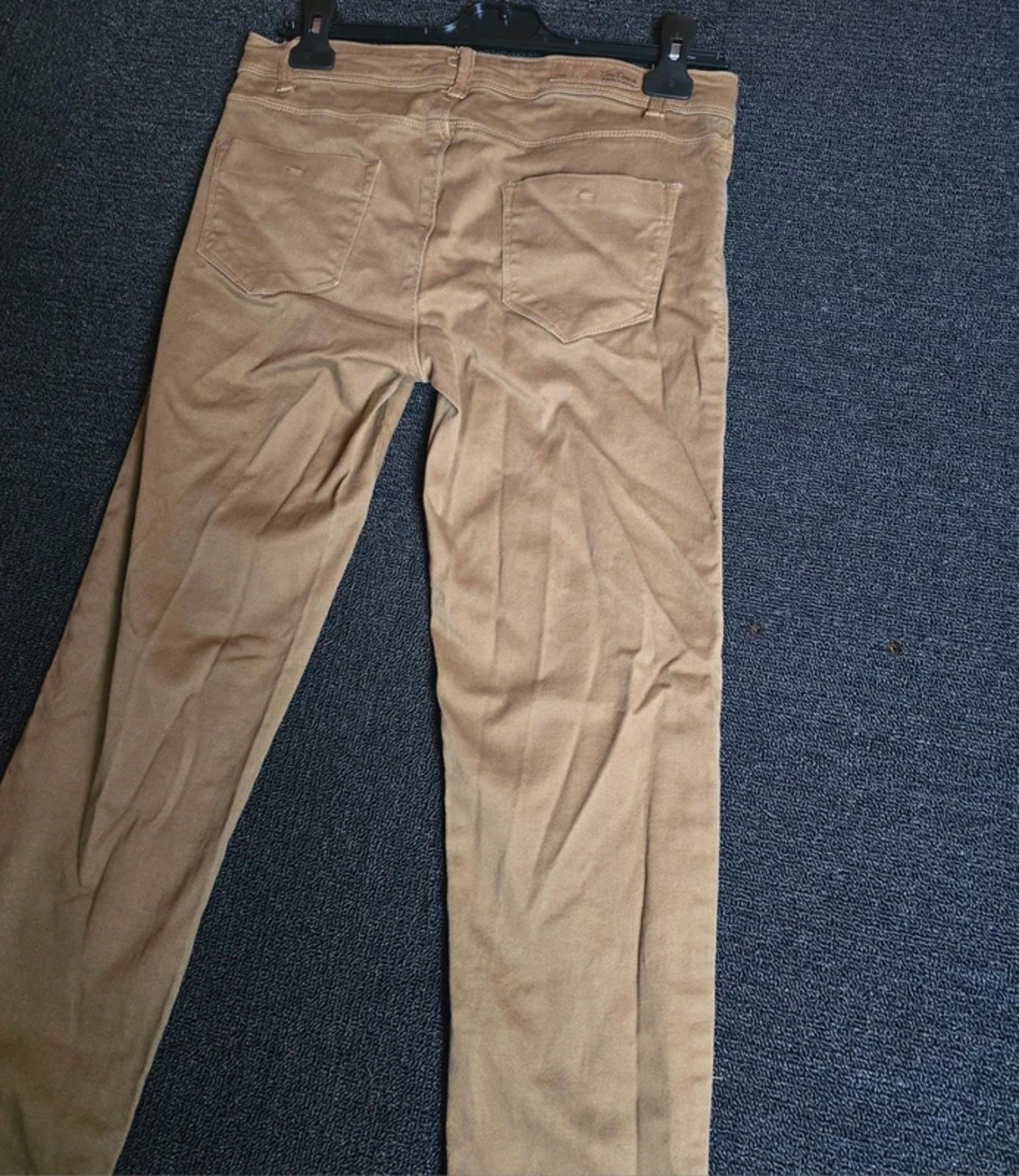 Zara TRF Beige Slim Leg Jeans Low Rise Size 10 EUR 38