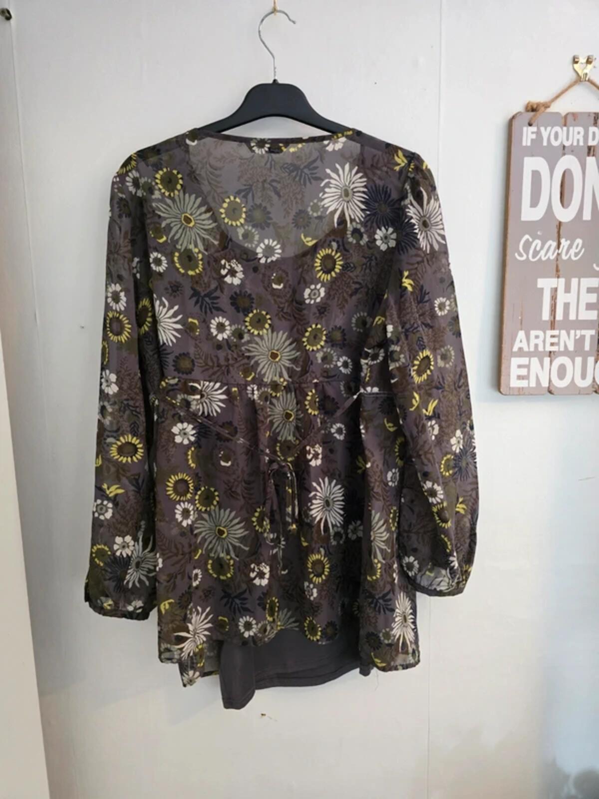 Marks & Spencer Grey & Yellow Patterned Blouse Size 14