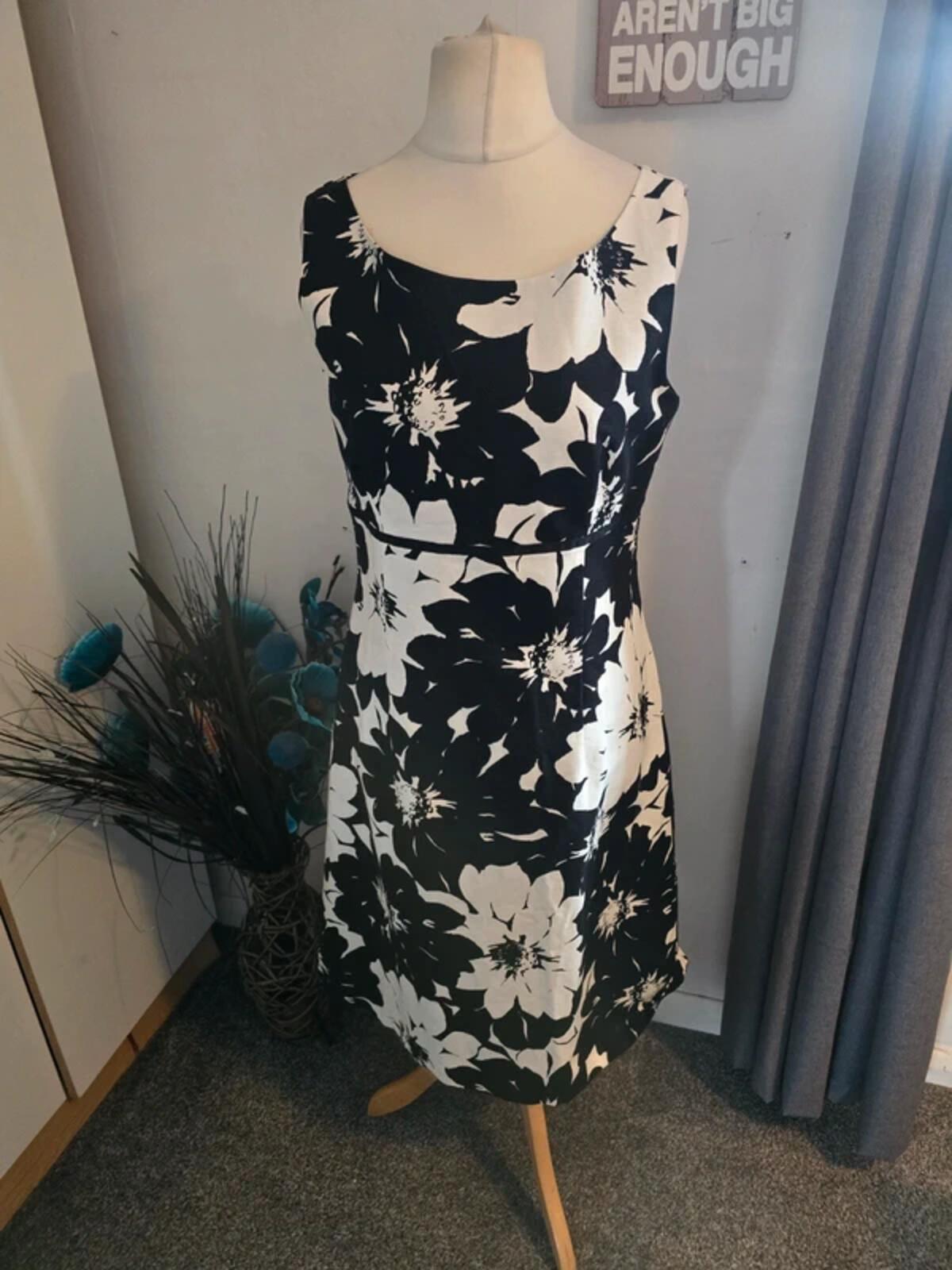 Laura Ashley Monochrome Cotton-Linen Floral Midi Dress Size 14