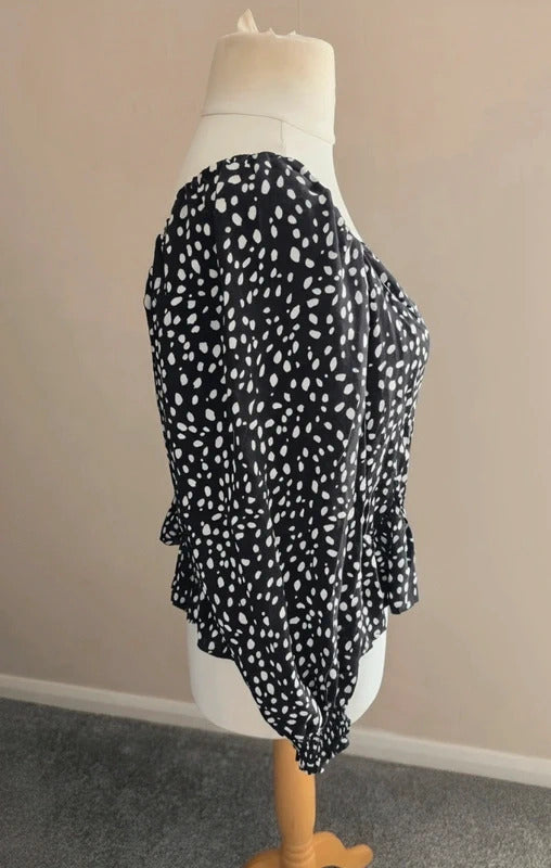 New Look Black & White Polka Dot Long Sleeved Peplum Top Size 18
