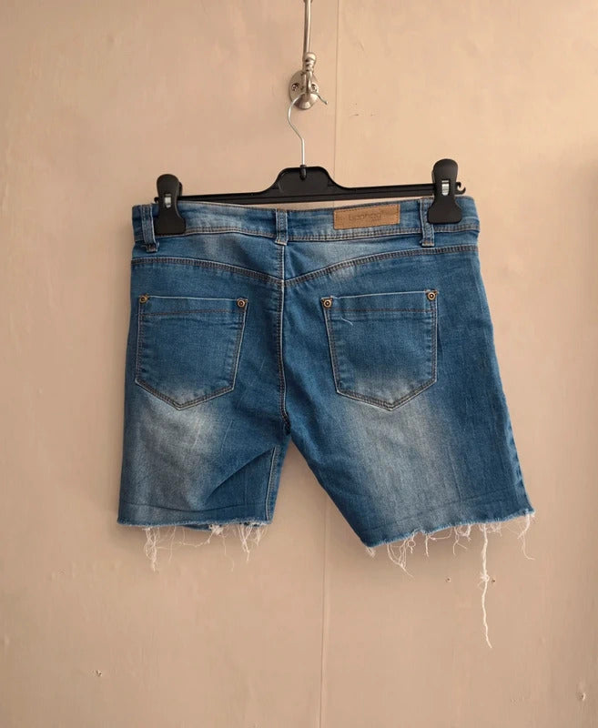 Boohoo Distressed Low Rise Skinny Denim Shorts Size 10