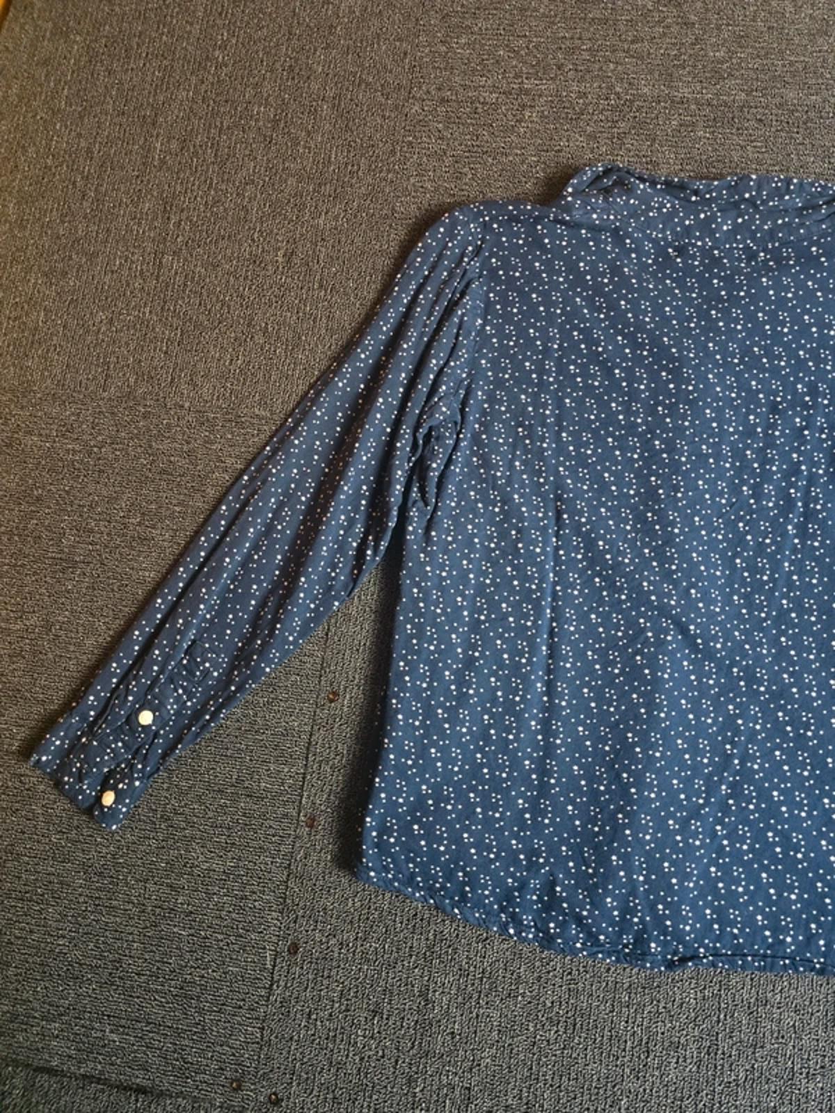 Quba & Co Blouse Navy Blue Size 8 Star Print Button-Up Lightweight Casual