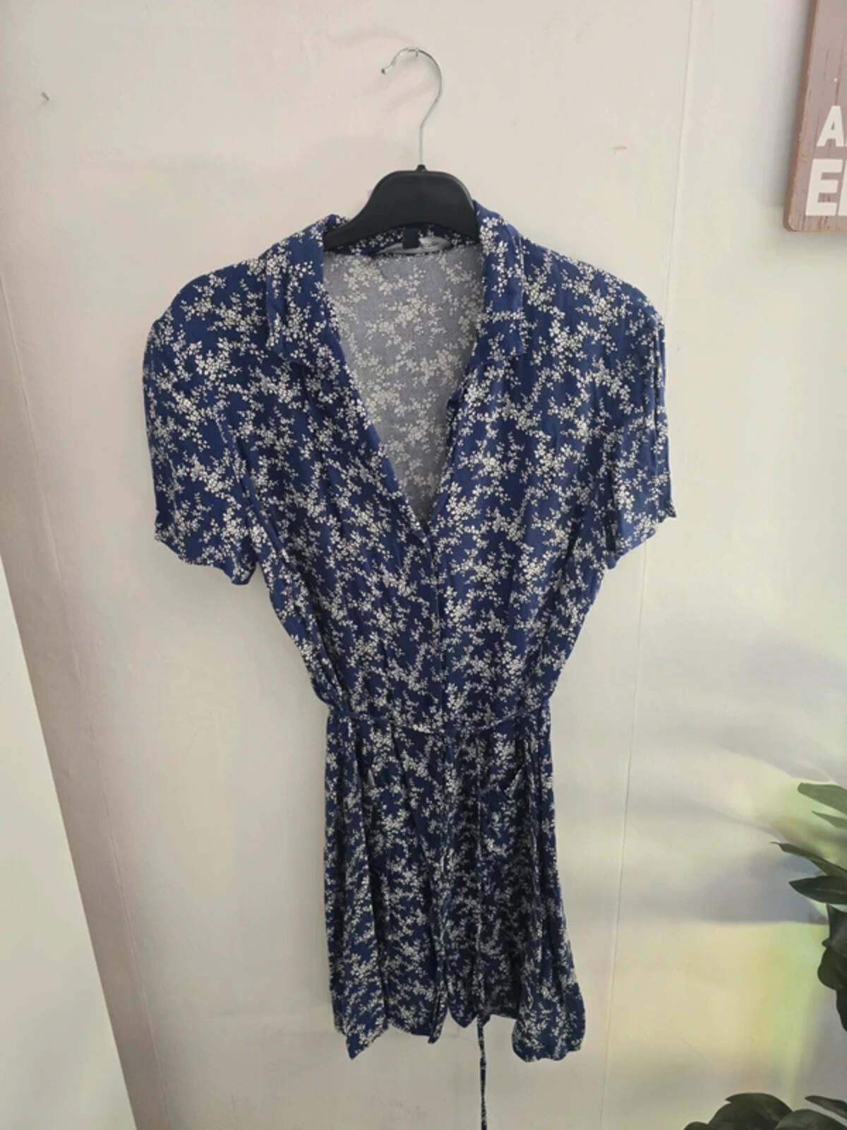 French Connection Blue and White Floral Viscose Shirt Dress Med Size 10-12