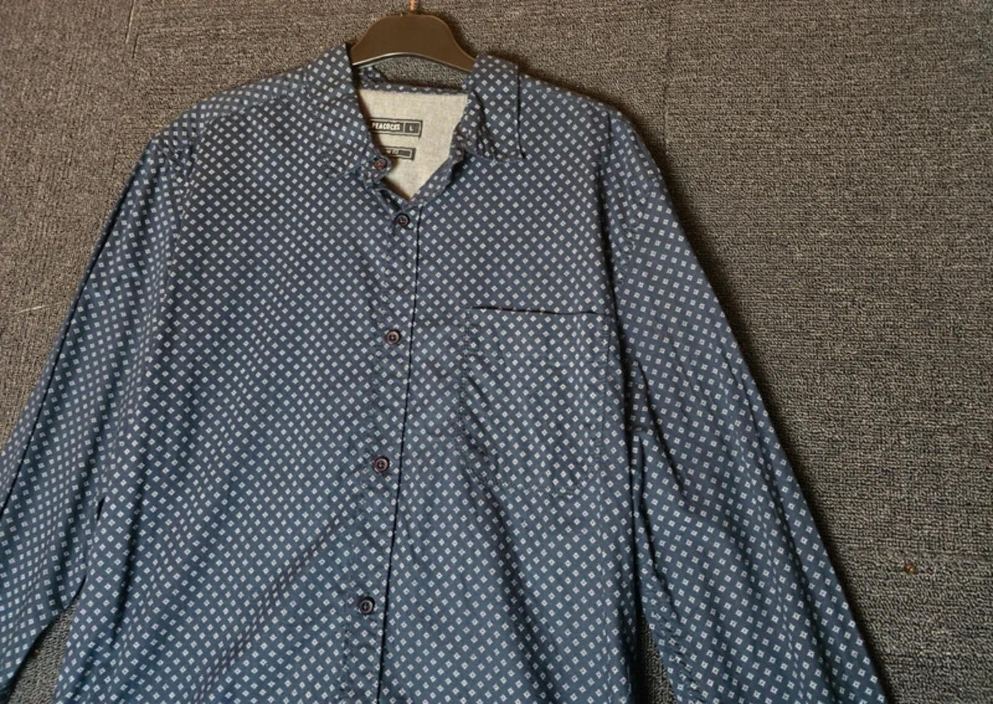 Peacocks mens navy patterned long sleeved slim fit shirt size Large