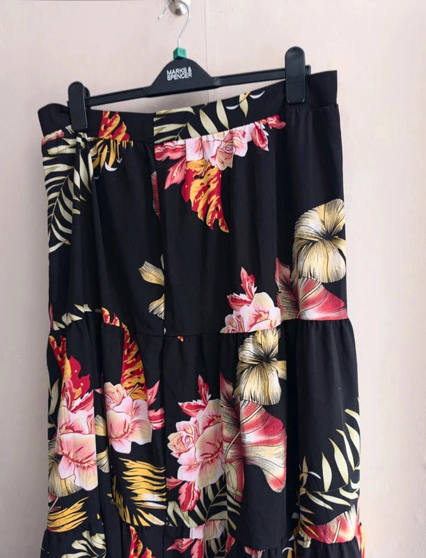Shein Curve Black Multicoloured Floral Flared Maxi Skirt 1XL Size 18