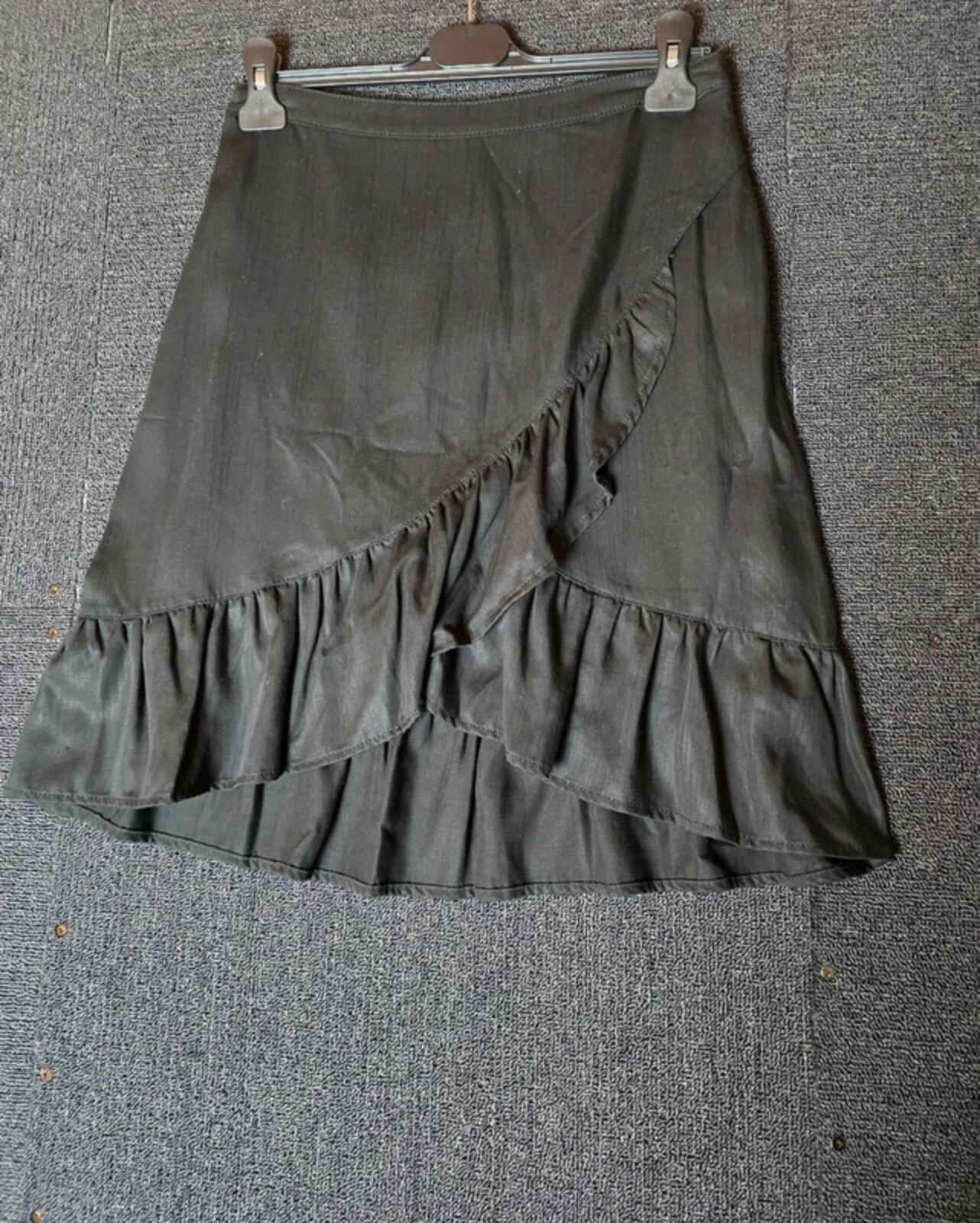Next black frilly wrap mini skirt size 8 NWT Lyocell