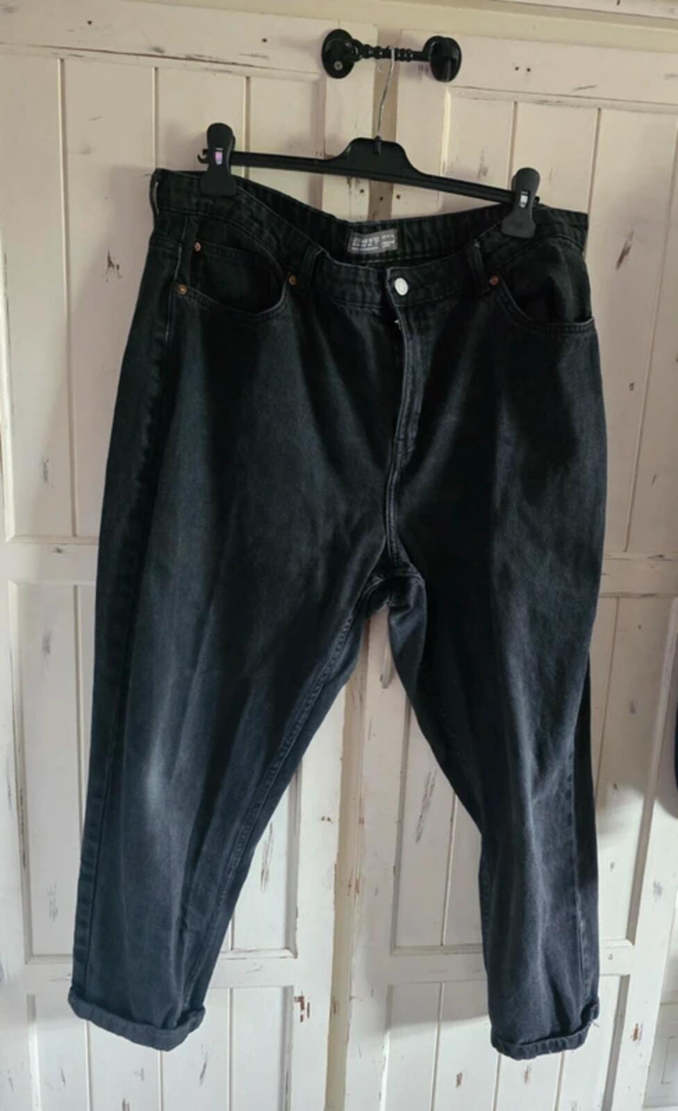 Primark Women's Black High-Waisted Slim Relaxed Cuffed Jeans Size 20