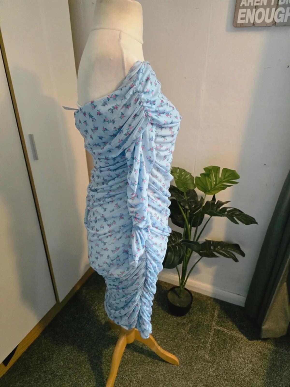 Boohoo Light Blue Floral Off The Shoulder Midi Dress Size 12