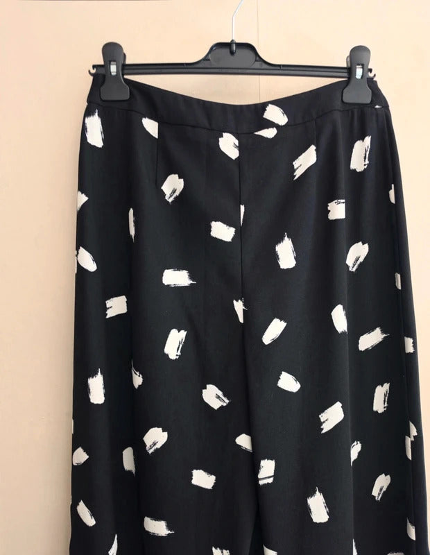 Edit Mark Hayes Black & White Patterned High Waist Cropped Flared Trousers  10