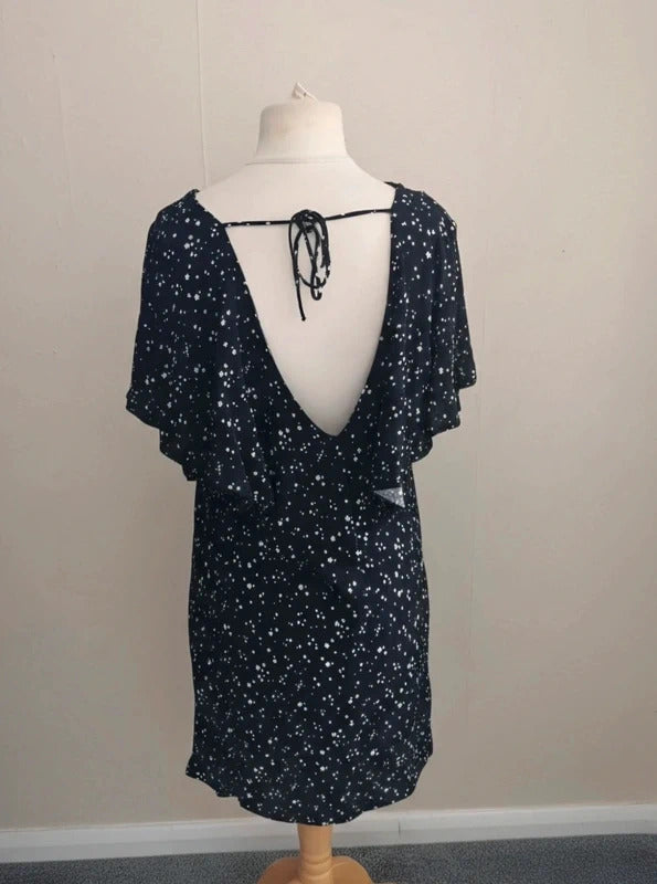 Zara Black & White Star Print Tie-Back Knee-Length Dress  Small (Size 10)