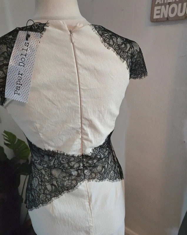 NWT Paper Dolls Lace Midi Dress Black & White - Size 14