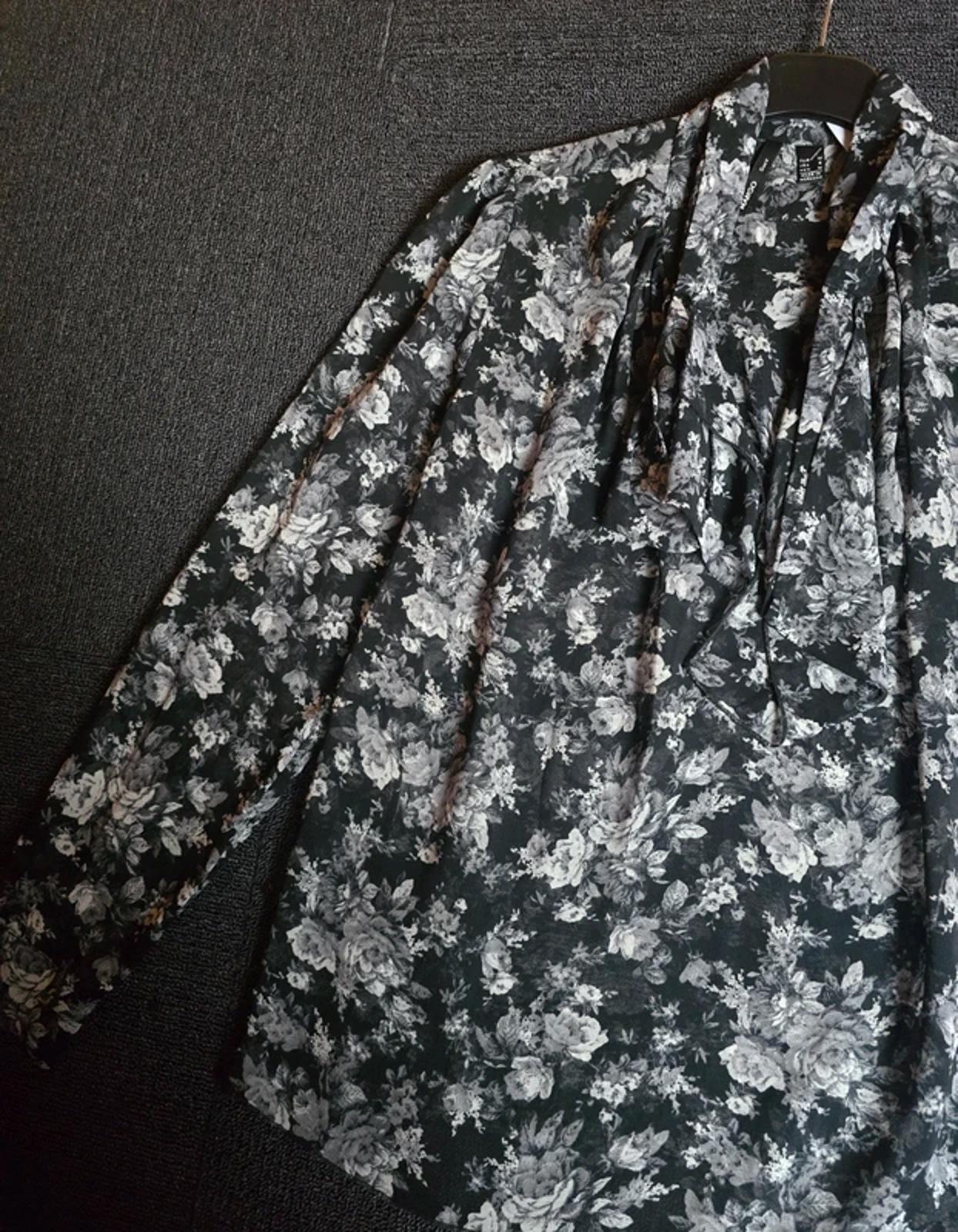 Mango Blouse Black & White Size 10/12 Med Sheer Work