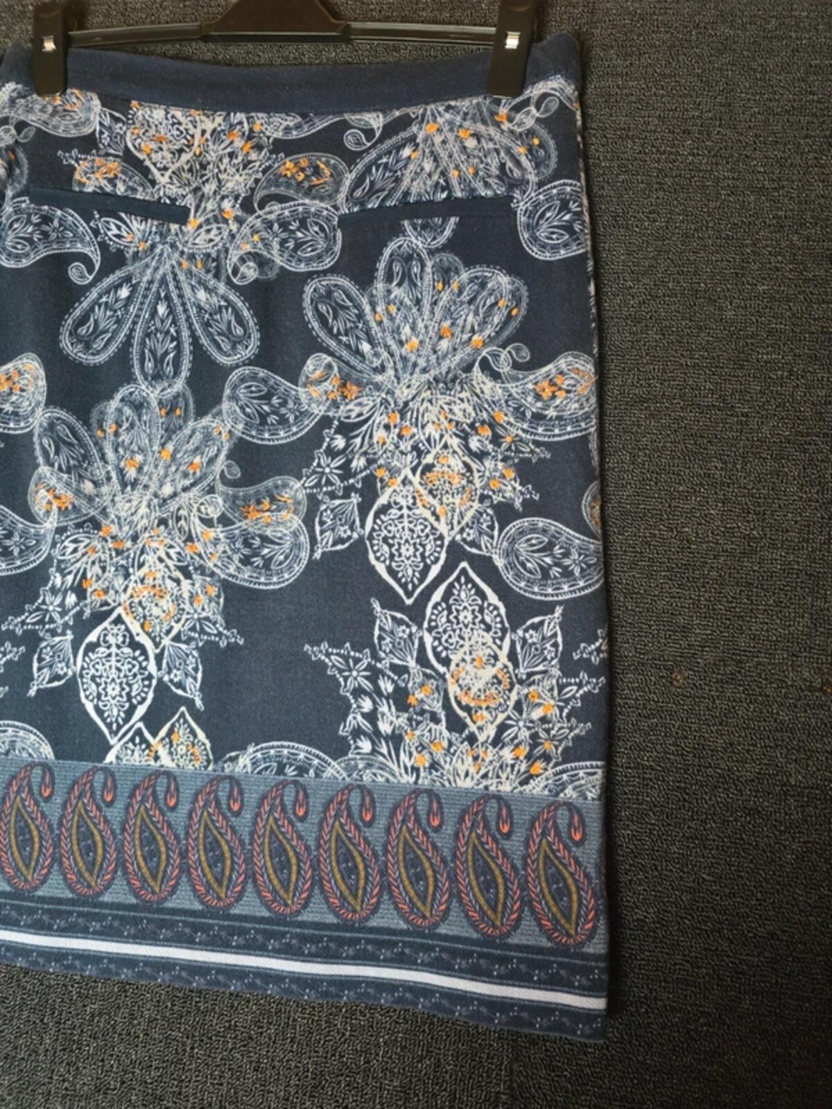 White Stuff navy floral skirt A-line size 10