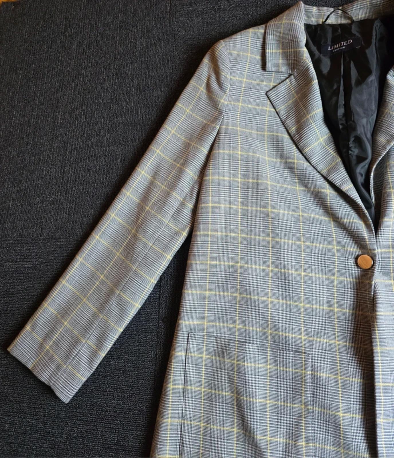 M&S Grey & Yellow Check Oversized Blazer Size 10 – Smart Layering Piece