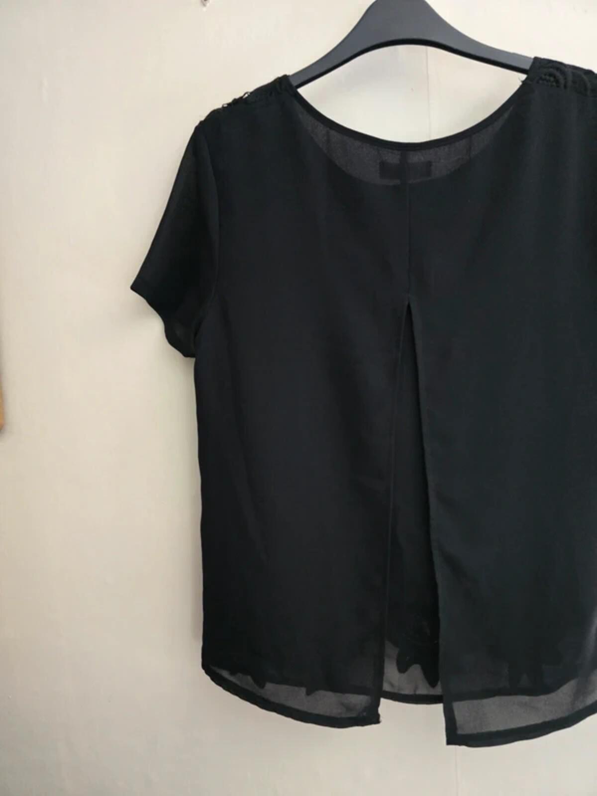 Cherry Koko Black Lace Split Back Top L Size 14-16