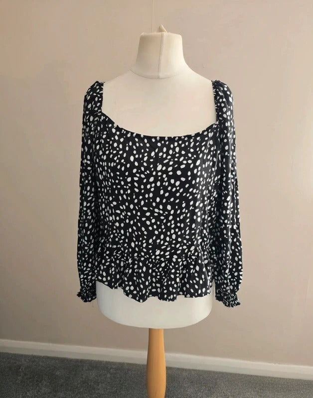 New Look Black & White Polka Dot Long Sleeved Peplum Top Size 18