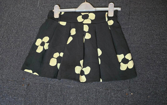 New Look y2k floral black & white mini skort