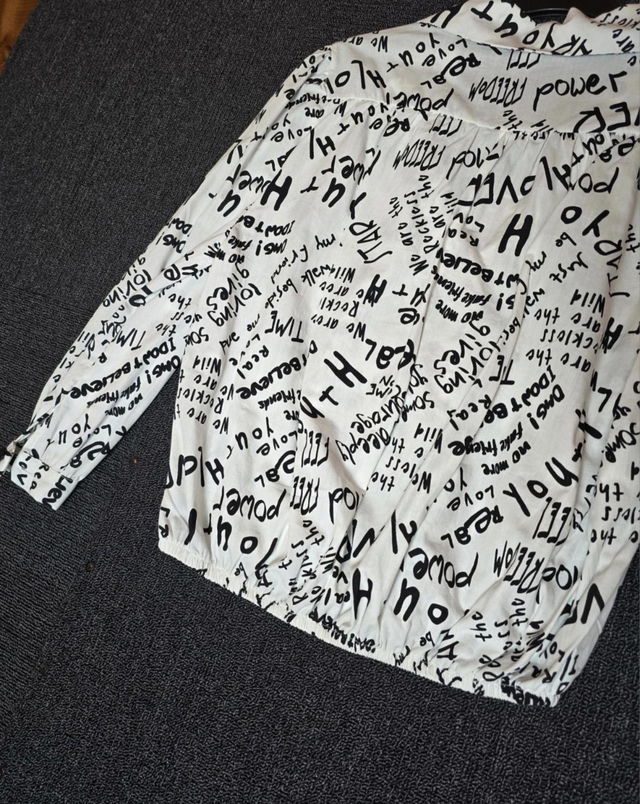 Yare by CSM print black & white crop shirt Nwt size 8/10