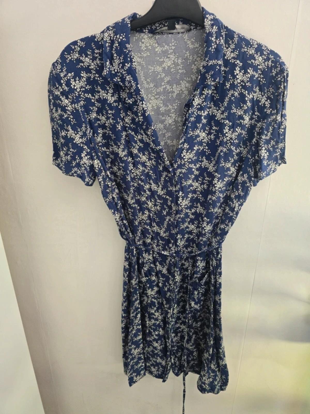 French Connection Blue and White Floral Viscose Shirt Dress Med Size 10-12