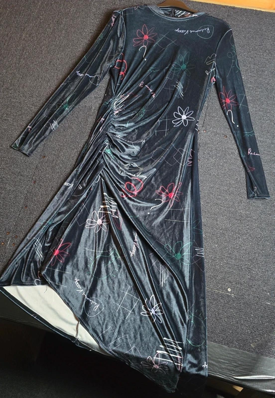 Reclaimed Vintage Black Velvet Dress Size 14 Graphic Ruched Midi V-Back