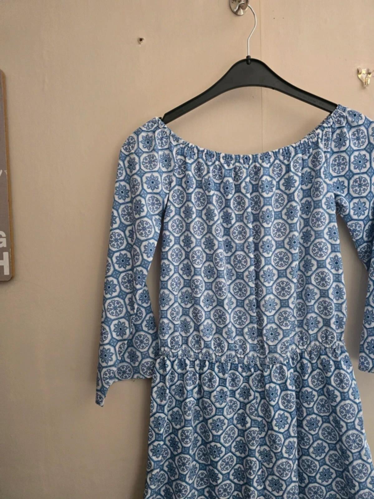 Boohoo Blue & White Patterned Off Shoulder Playsuit 3/4 Sleeves Size 10