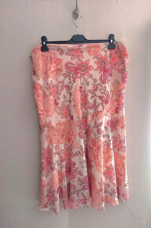 Marks & Spencer Coral Paisley Patterned Flared Midi Skirt Size 16