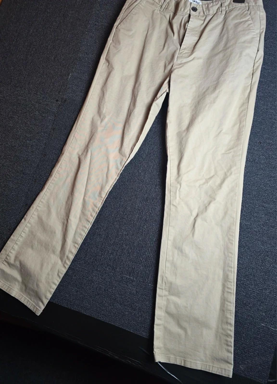 UN)bias Chinos Beige Size Med  Smart Casual