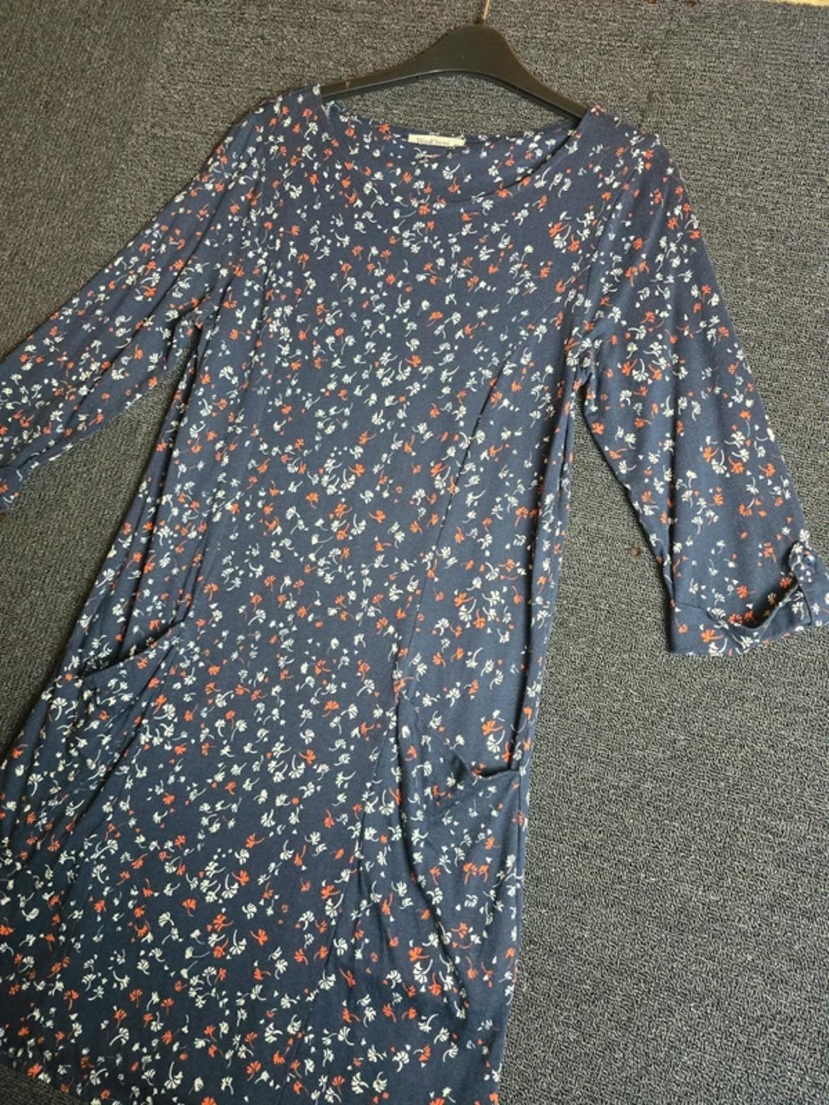 WoolOvers Navy Floral Knee Length Dress XS Size 6-8 Pockets Everyday