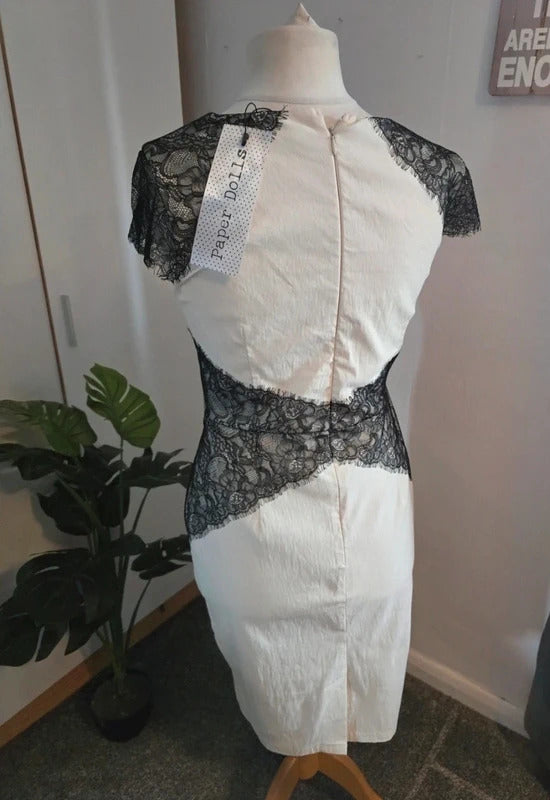 NWT Paper Dolls Lace Midi Dress Black & White - Size 14