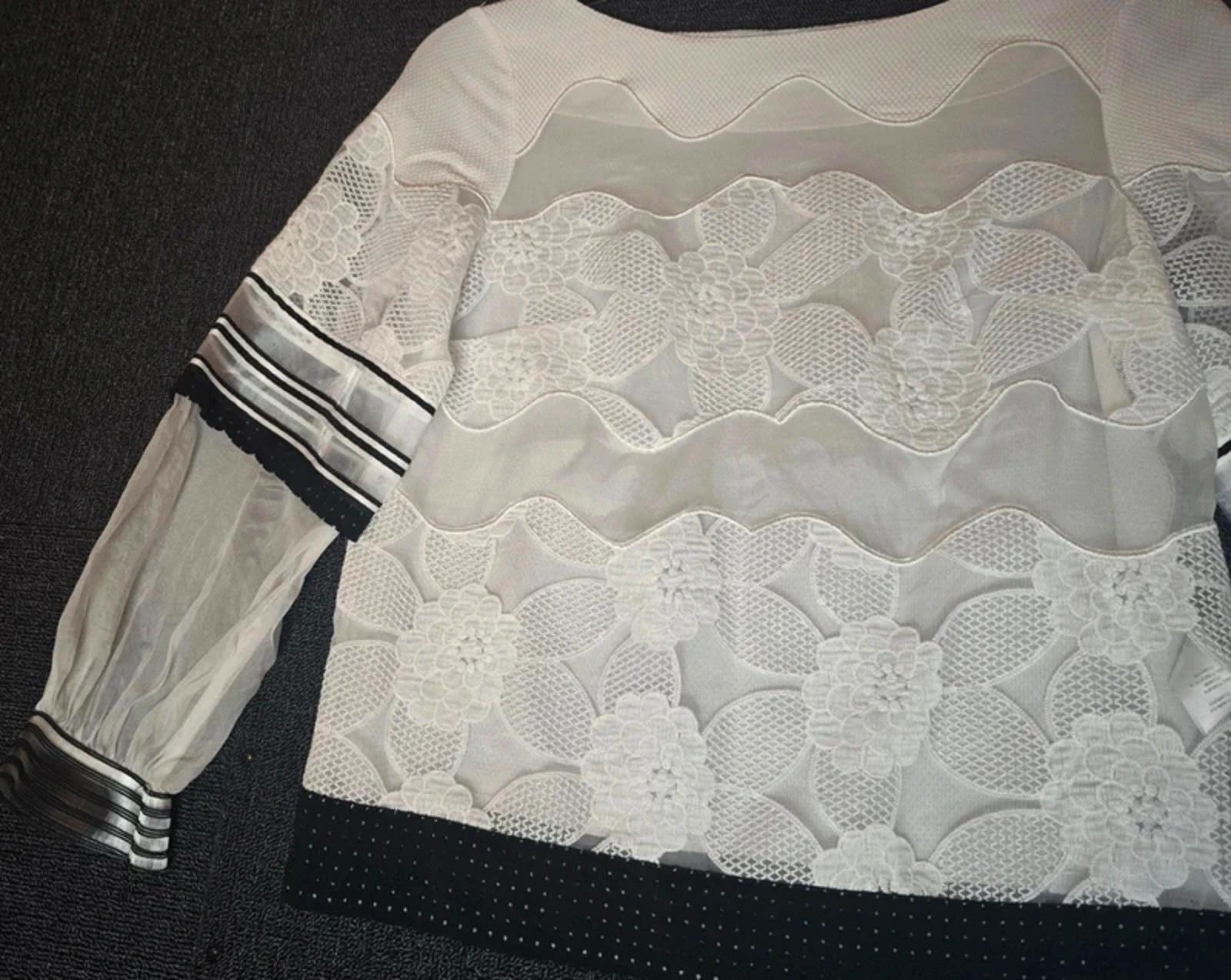 Maria Grazia Severi white & black lace floral top size 12