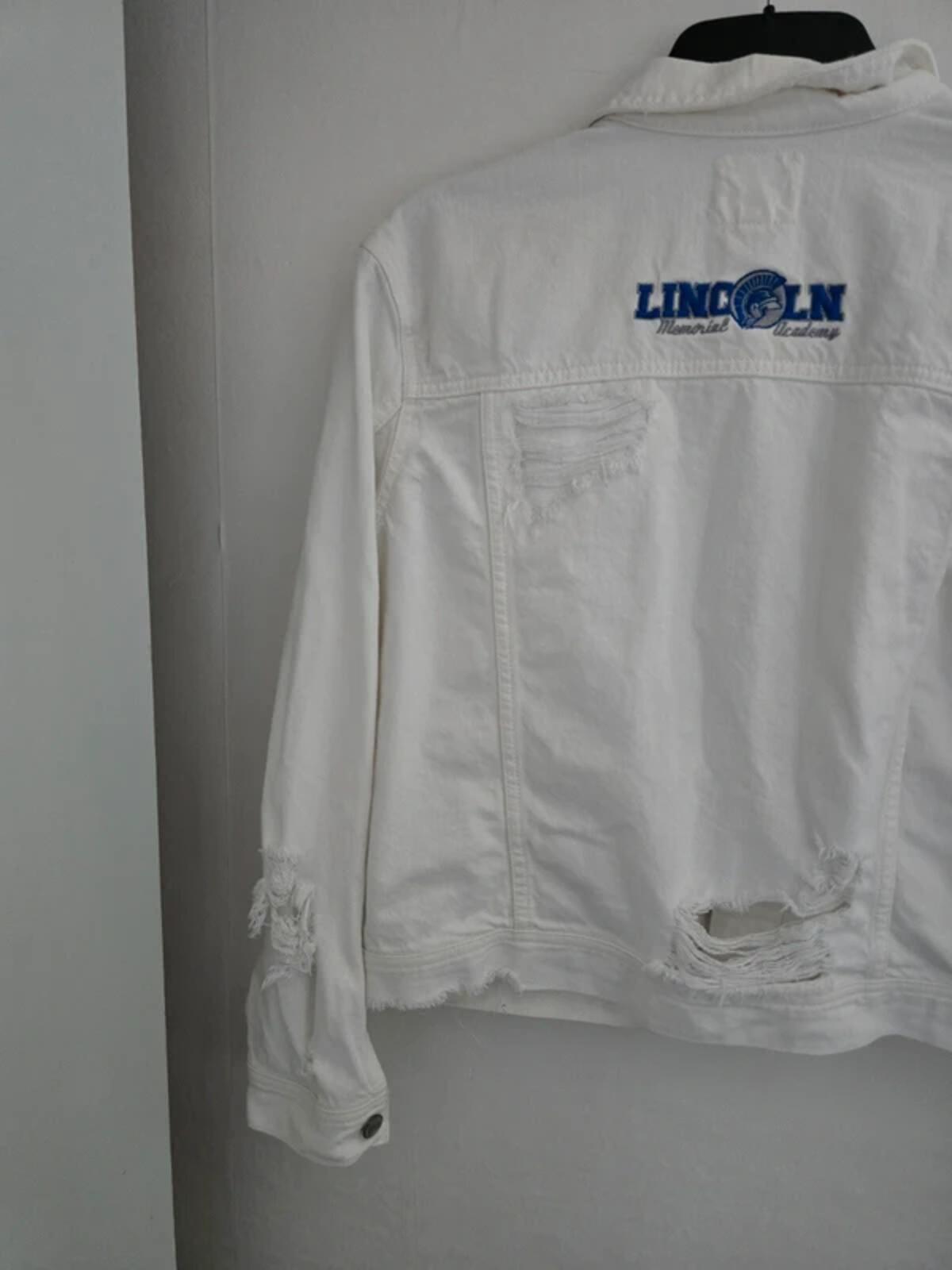 American Eagle White Distressed Denim  Jacket M Size 10-12