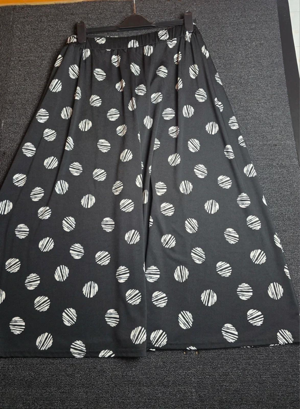 Bonmarché Black Polka Dot Midi Skirt Size 16 Tie Waist