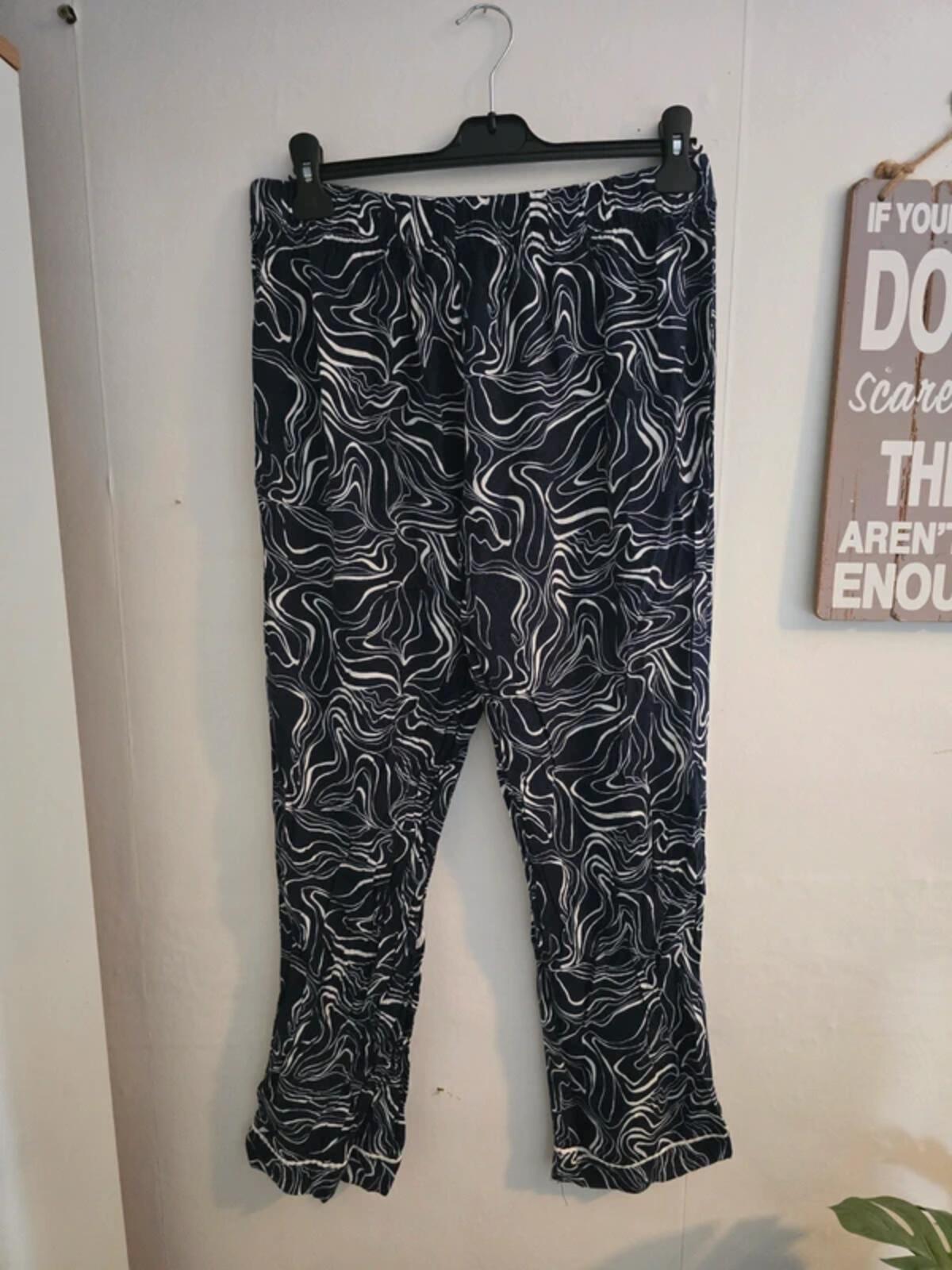 Primark Ladies Navy & White Patterned Viscose Trousers Size 12-14