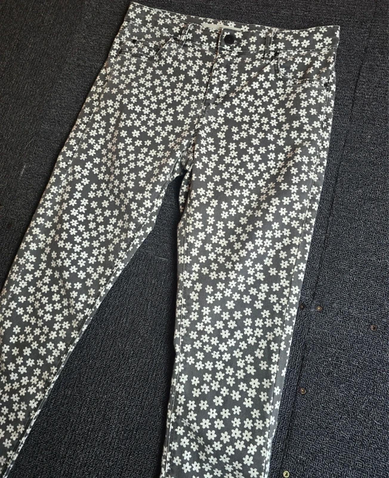 Topshop MOTO Leigh Floral Jeans Black White Skinny High Waist W28 L30 Size 10