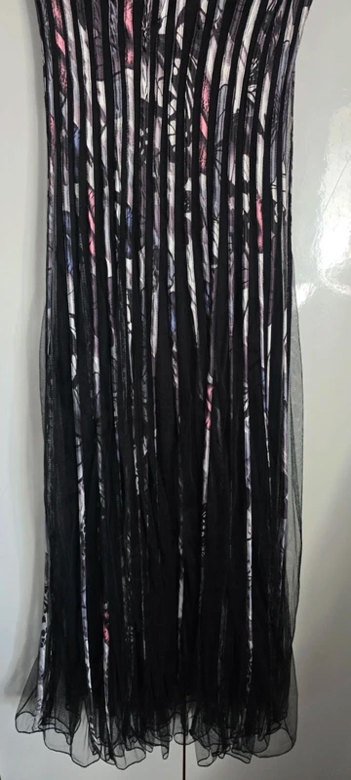 Izabel London Strapless Maxi Dress Black Floral Pleated Size 8 Evening Formal
