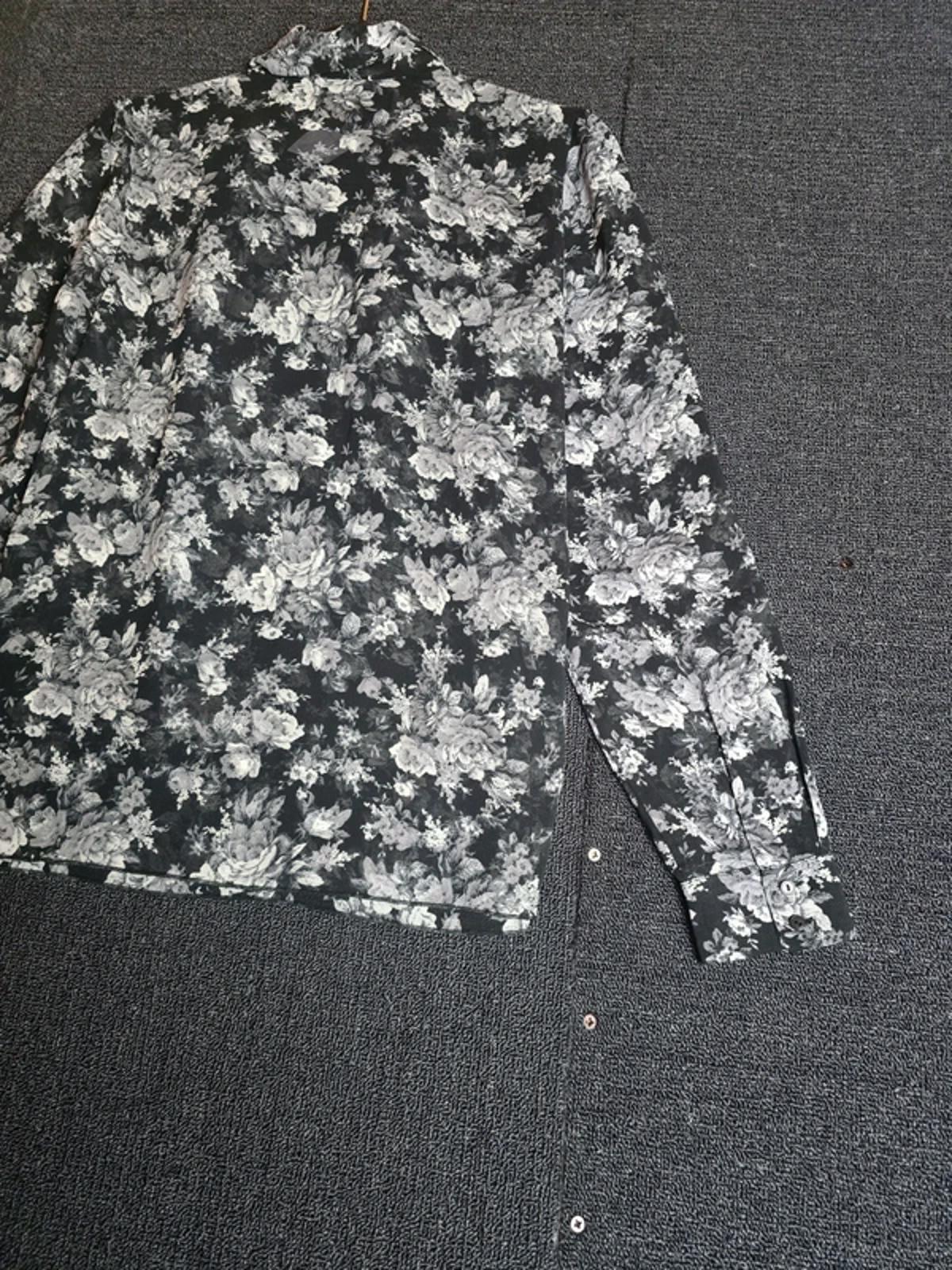 Mango Blouse Black & White Size 10/12 Med Sheer Work