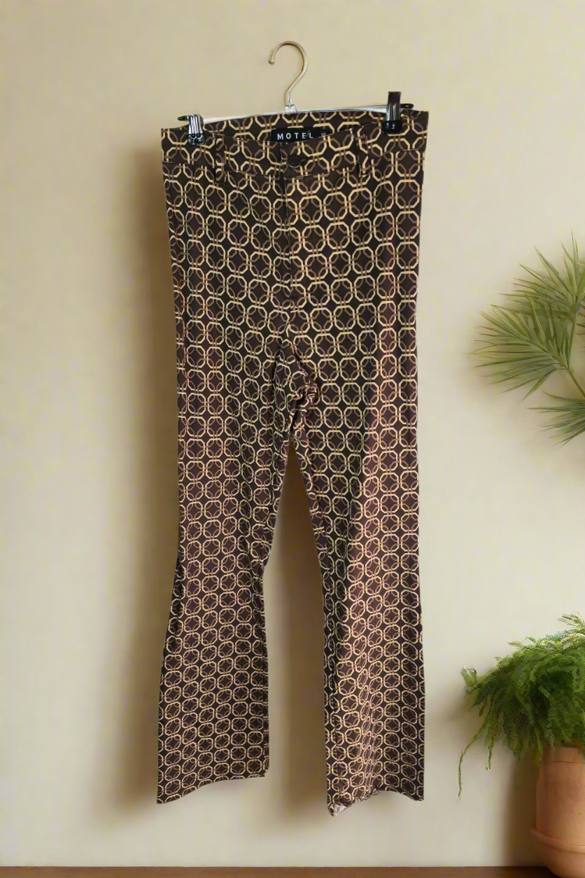 Ladie's Motel brown geometric bootcut high waisted trousers size XS 6