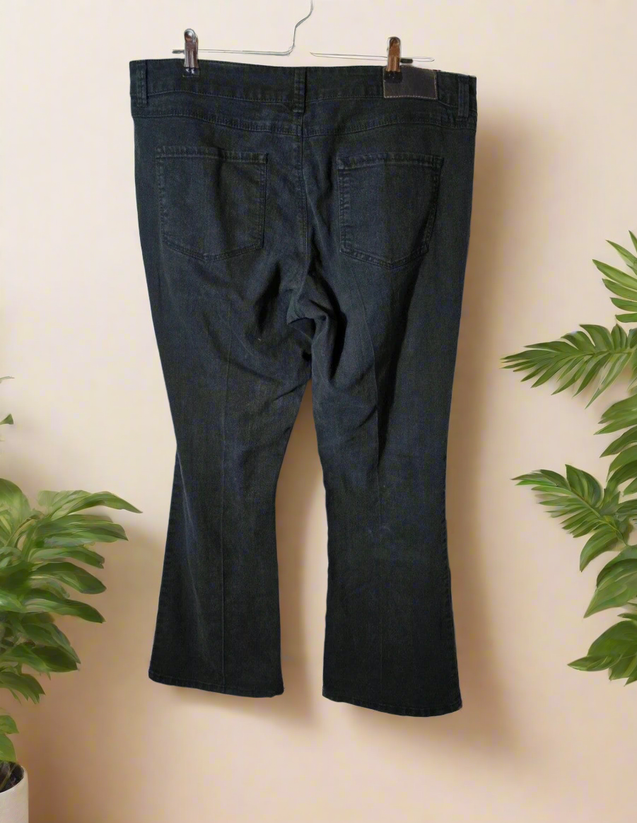 Dorothy Perkins black flared jeans size 14reg