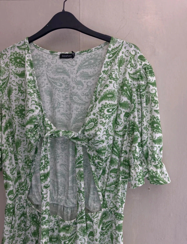 Boohoo Green & White Paisley Tie-Front Playsuit Size 14